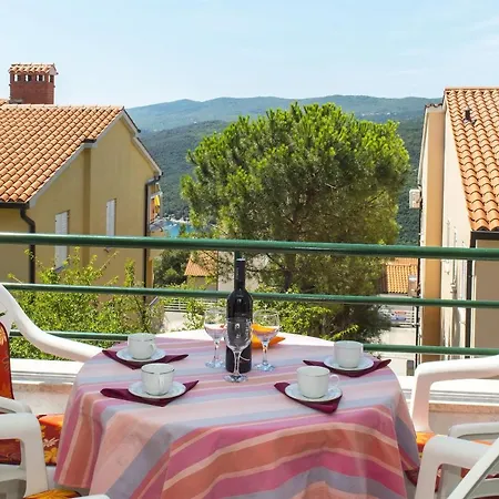Iris Apartman Rabac