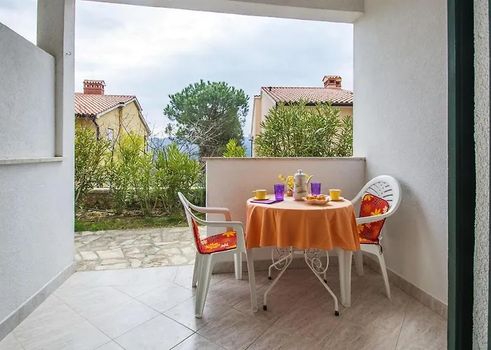 아파트 Iris 라벡